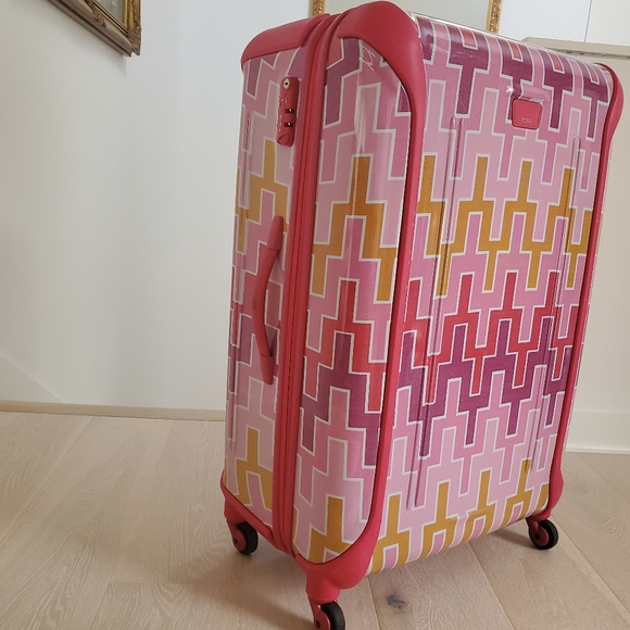 Tumi Jonathan Adler Vapor Extended Trip Packing Case 31" in Pink Cheveron - Picture 8 of 12